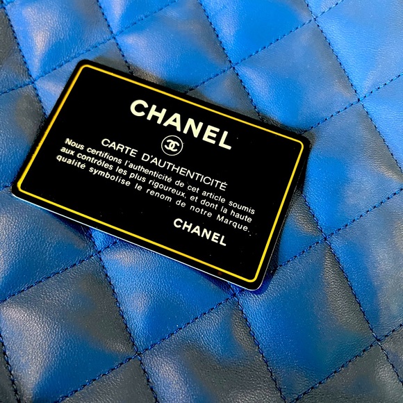 CHANEL ~ Large 31 Shopping Bag - 100% Authentication Inculded - Picture 3 of 16